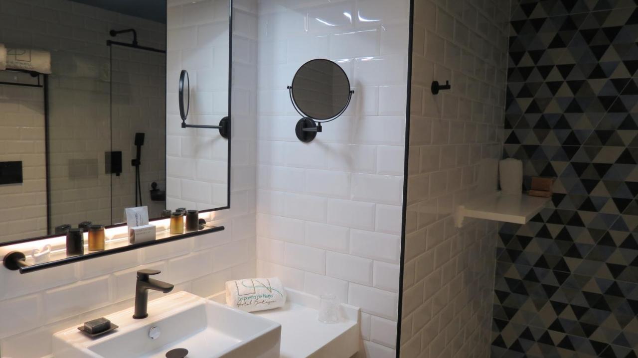 La Puerta De Boutique - Adults Recommended * Nerja